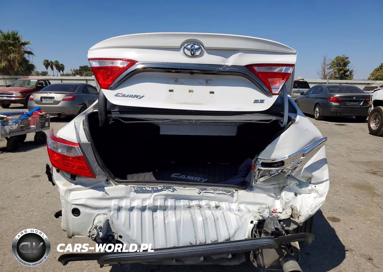 2017 Toyota Camry Se VIN:4T1BF1FK5HU813033 - 6