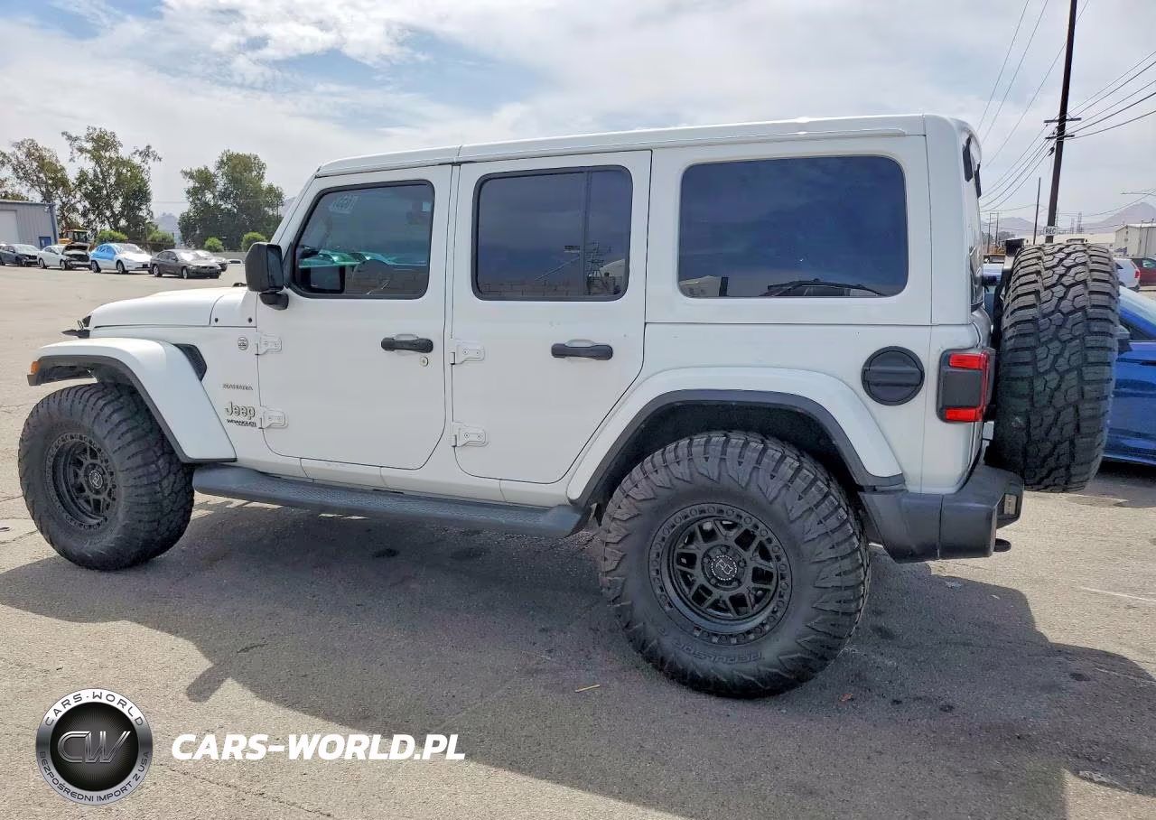 2018 Jeep Wrangler Unlimited Sahara VIN:1C4HJXEGXJW319113 - 2
