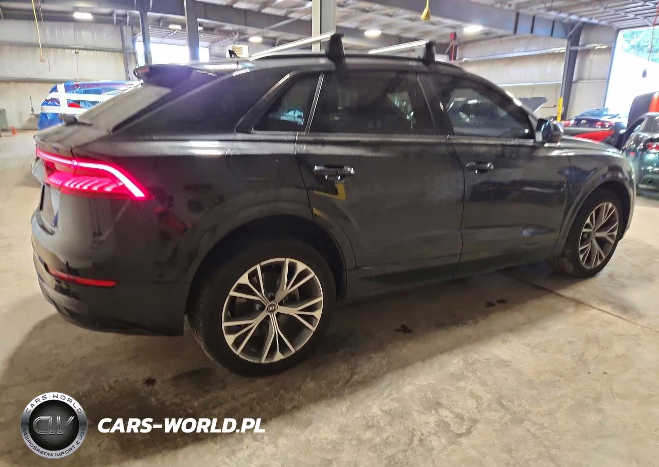 2021 Audi Q8 Premium VIN:WA1AVAF10MD009592 - 3