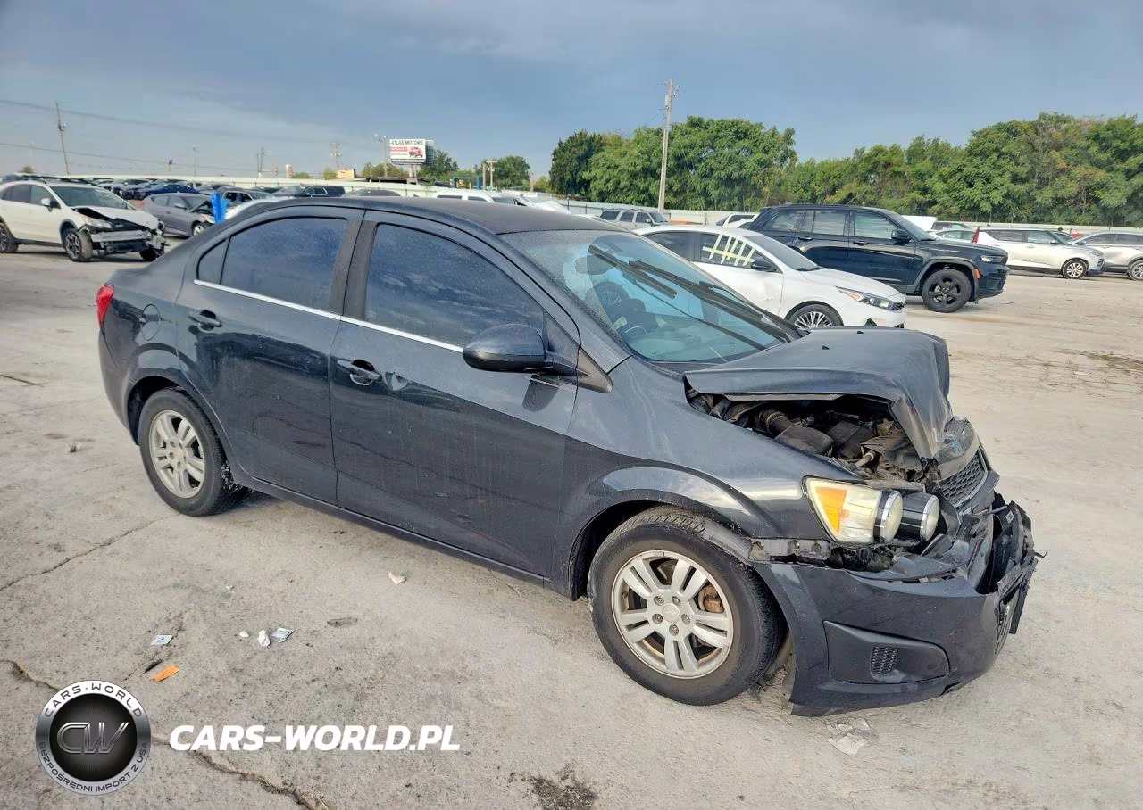 2015 Chevrolet Sonic Lt VIN:1G1JC5SH9F4101446 - 4