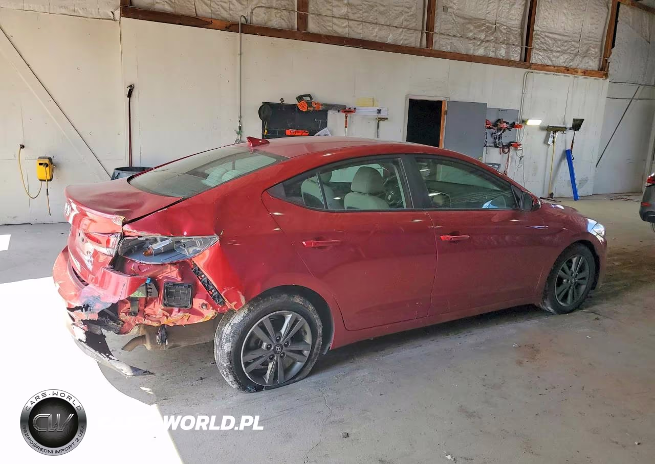 2018 Hyundai Elantra Value Edition VIN:5NPD84LF0JH389180 - 3