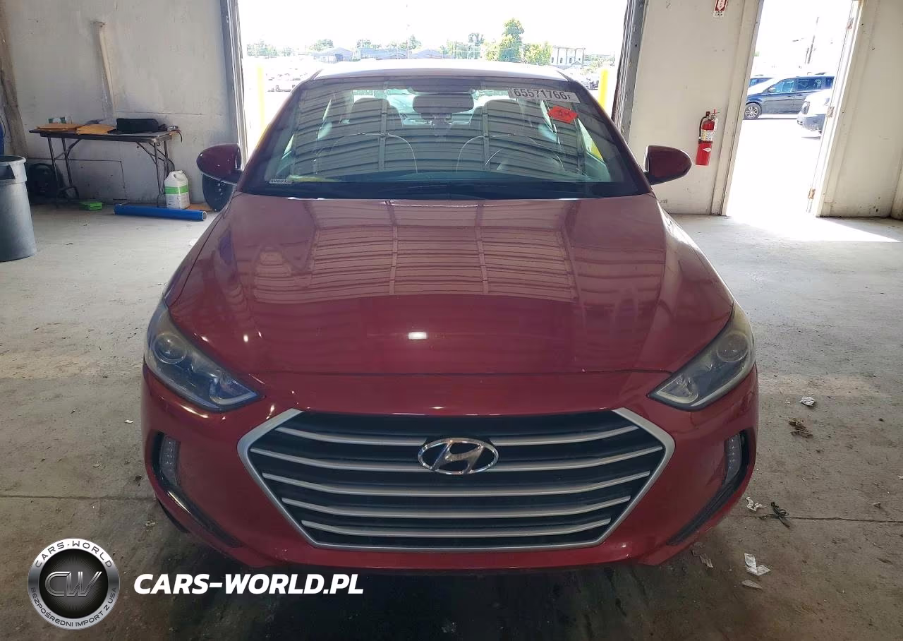 2018 Hyundai Elantra Value Edition VIN:5NPD84LF0JH389180 - 5