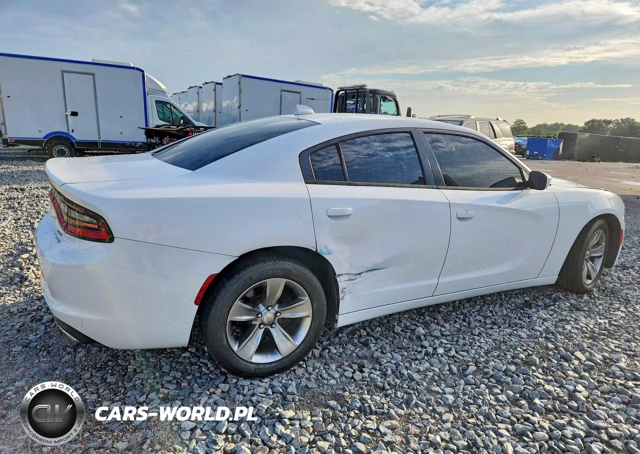2016 Dodge Charger Sxt VIN:2C3CDXHG1GH235044 - 3