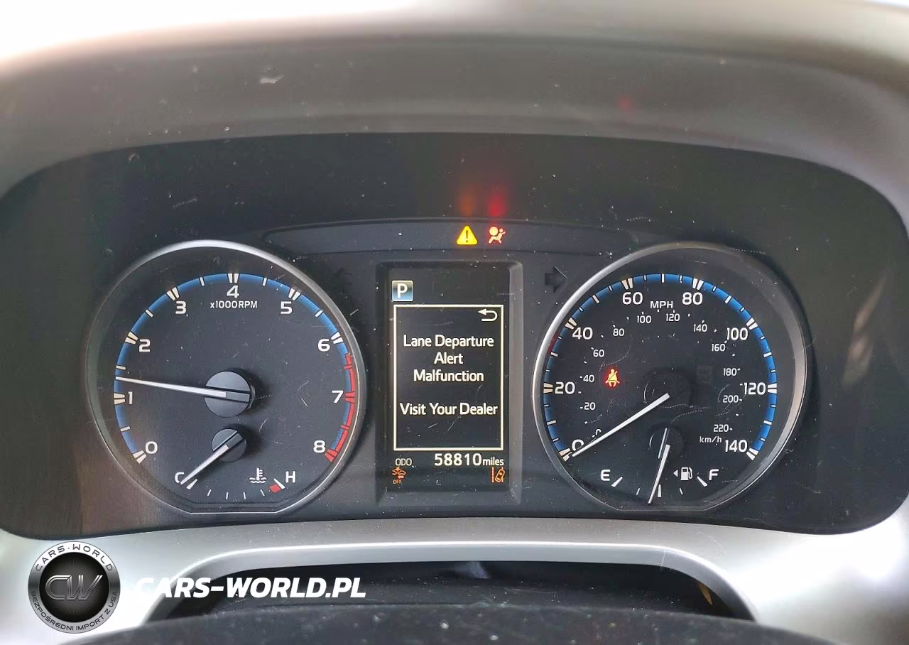 2017 Toyota Rav4 Le VIN:JTMZFREV5HJ136693 - 9
