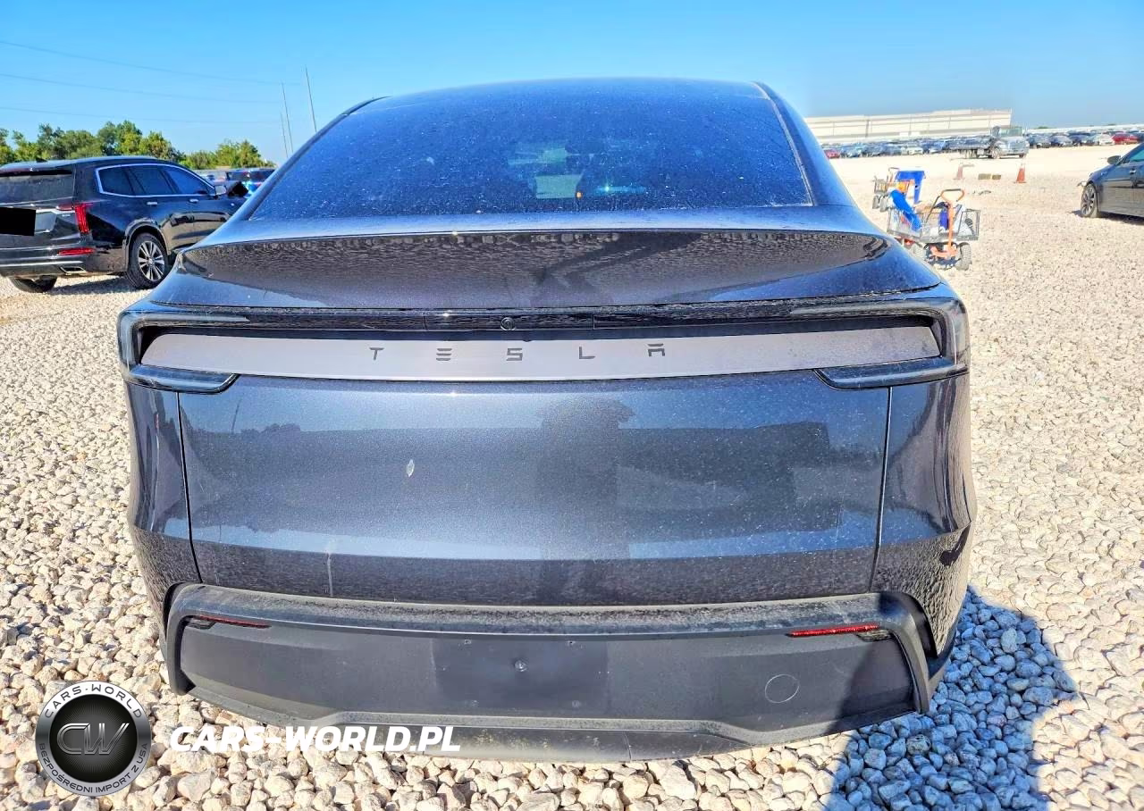 2026 Tesla Model Y VIN:7SAYGDED7TA699909 - 6