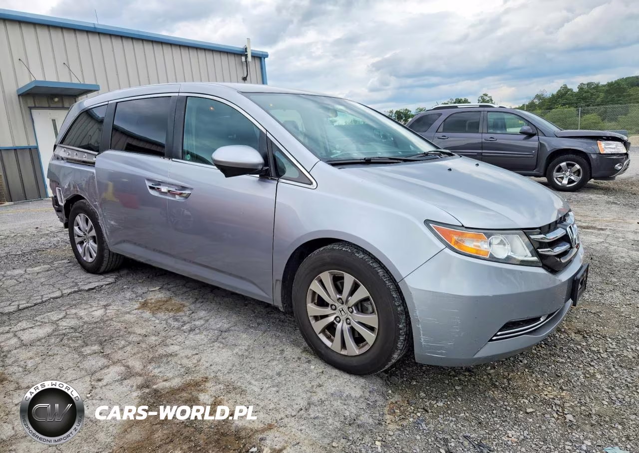 2017 Honda Odyssey Se VIN:5FNRL5H37HB007678 - 4