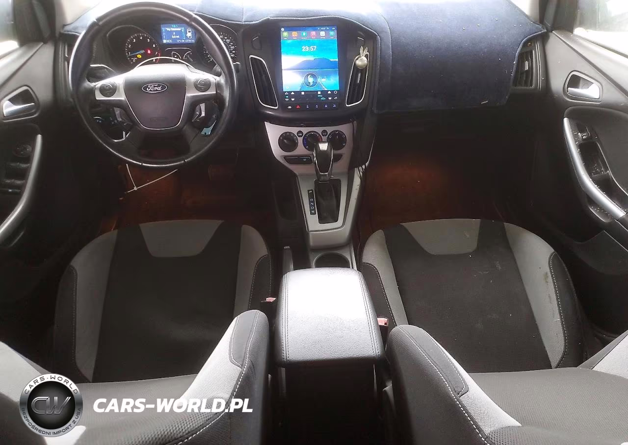 2012 Ford Focus Se VIN:1FAHP3F21CL452704 - 8
