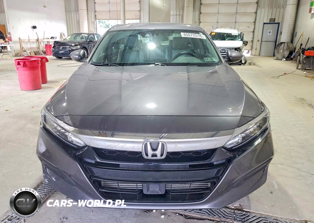 2018 Honda Accord Lx VIN:1HGCV1F1XJA264067 - 5