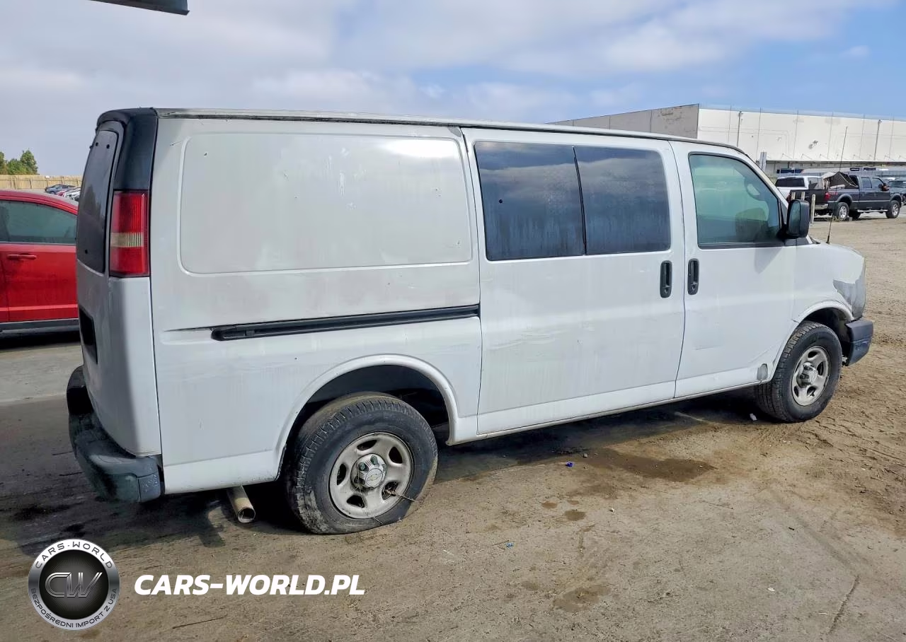 2007 Chevrolet Express 1500 Delivery Van VIN:1GCFG15X971188748 - 3