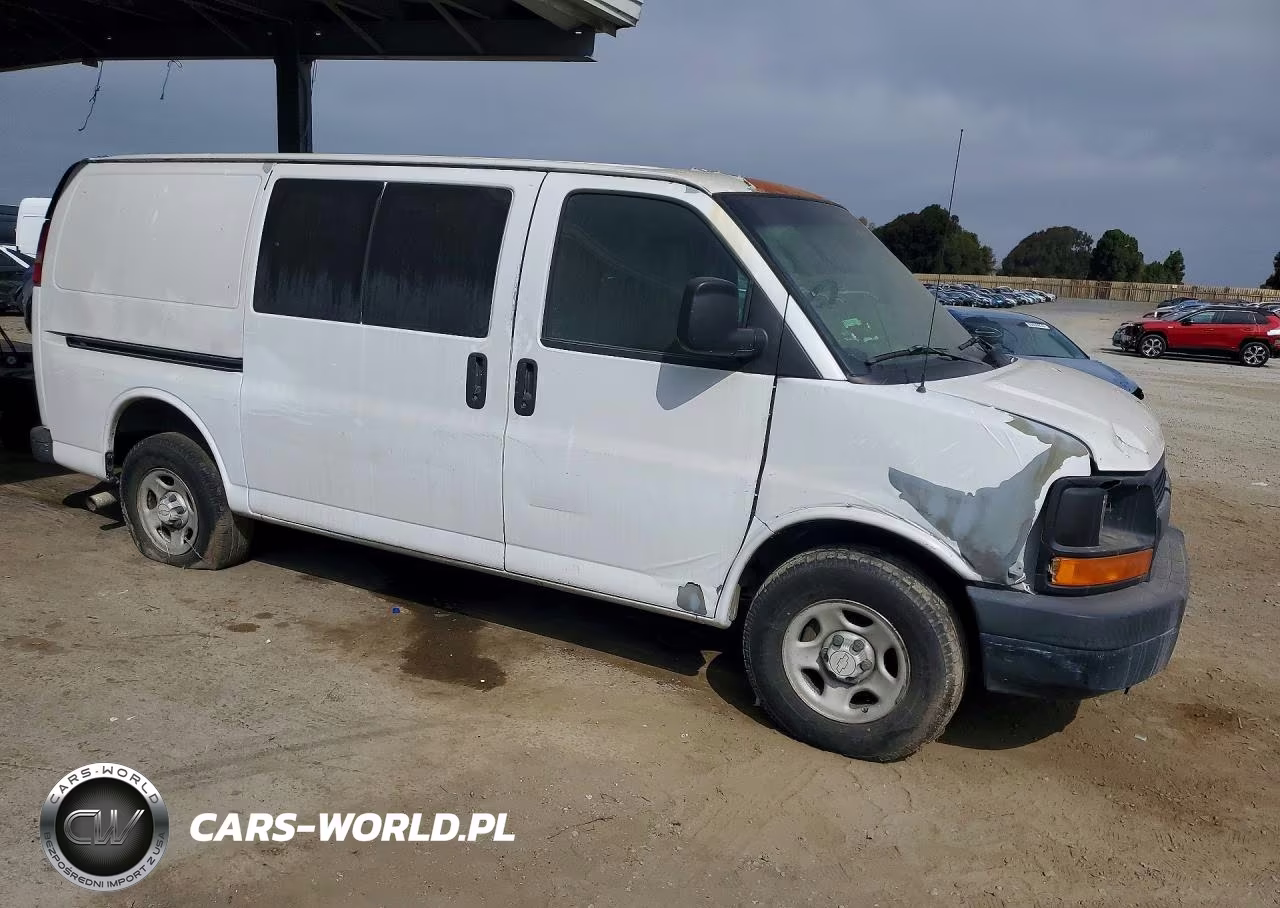 2007 Chevrolet Express 1500 Delivery Van VIN:1GCFG15X971188748 - 4