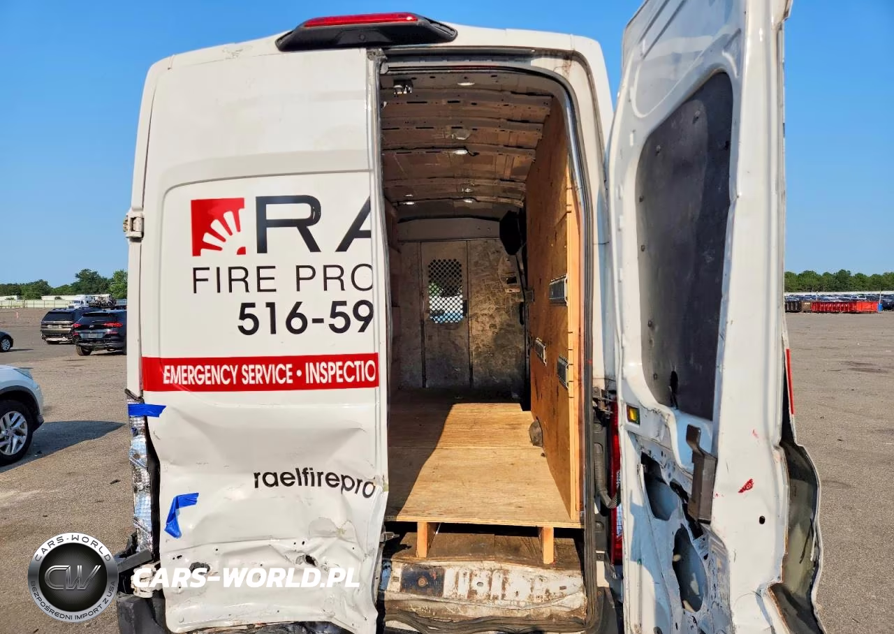 2018 Ford Transit 350 Delivery Van VIN:1FTBW3XM8JKA77299 - 10