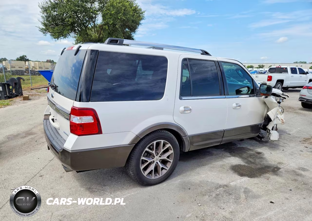 2015 Ford Expedition Xlt VIN:1FMJU1HT6FEF17520 - 3