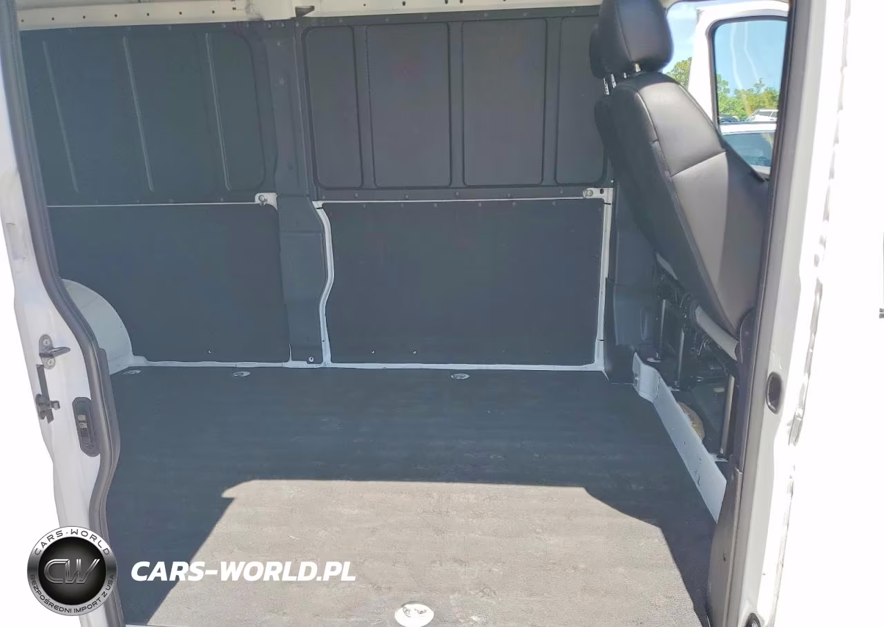 2023 Ram Promaster 2500 Delivery Van VIN:3C6LRVDG4PE595936 - 11