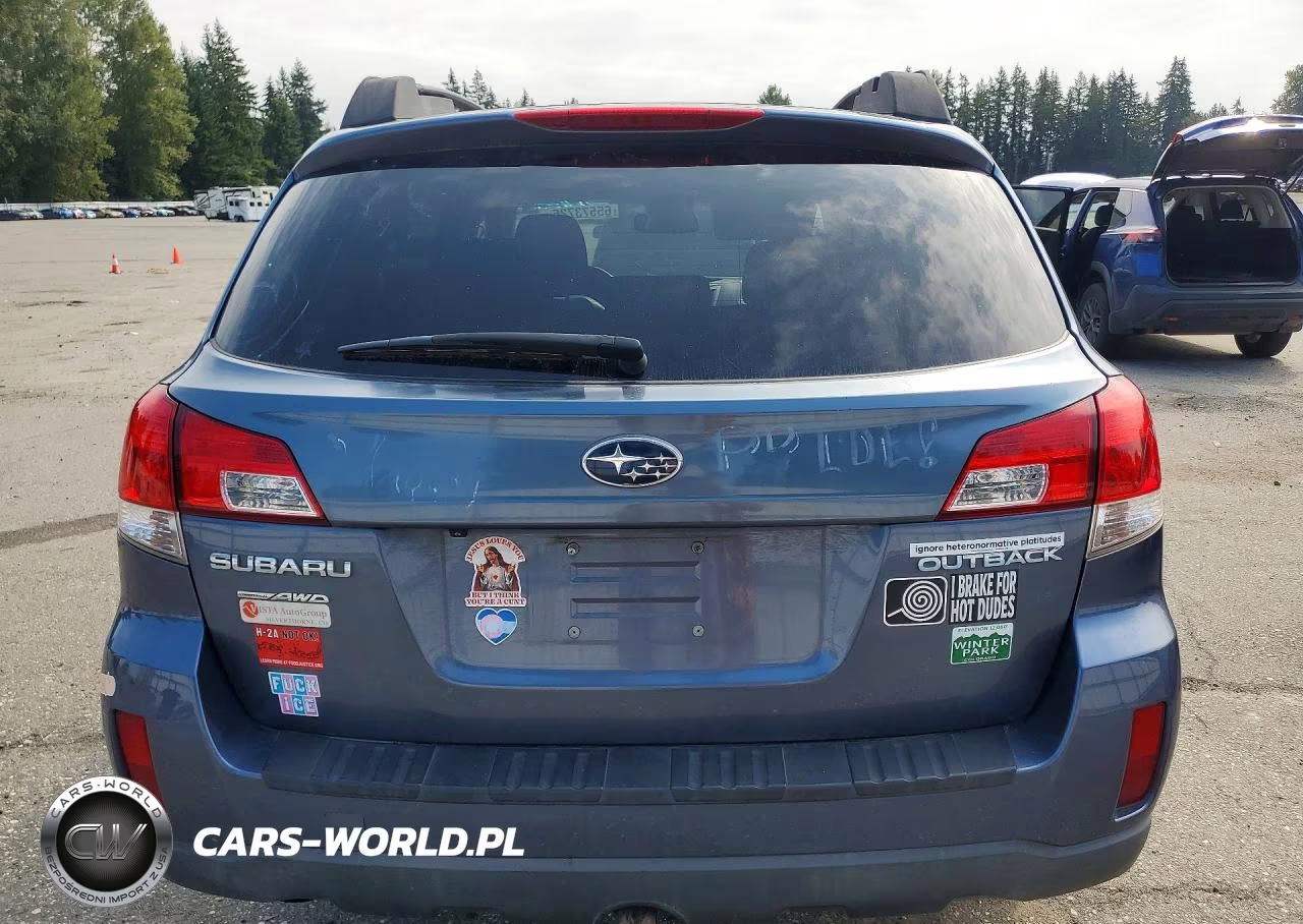 2013 Subaru Outback 2.5I Premium VIN:4S4BRCGC0D3252928 - 6