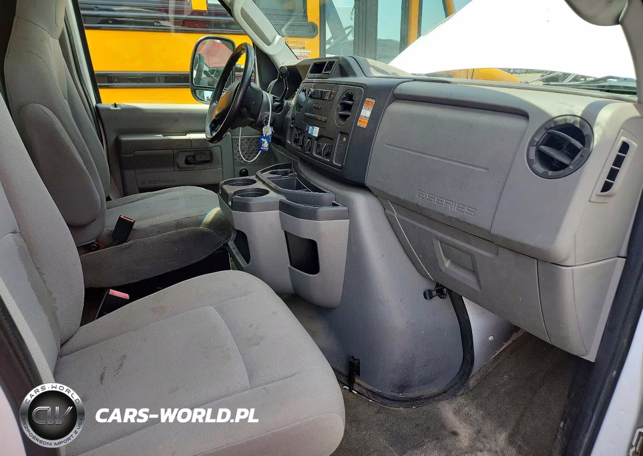 2013 Ford Econoline E450 Super Duty Cutaway Van VIN:1FDXE4FS8DDA15193 - 12