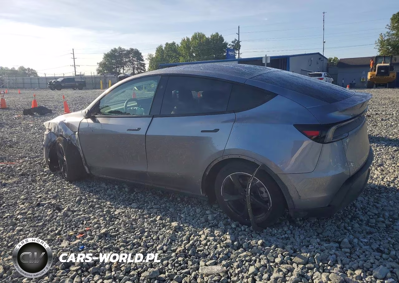 2026 Tesla Model Y VIN:7SAYGDED2TF549127 - 2