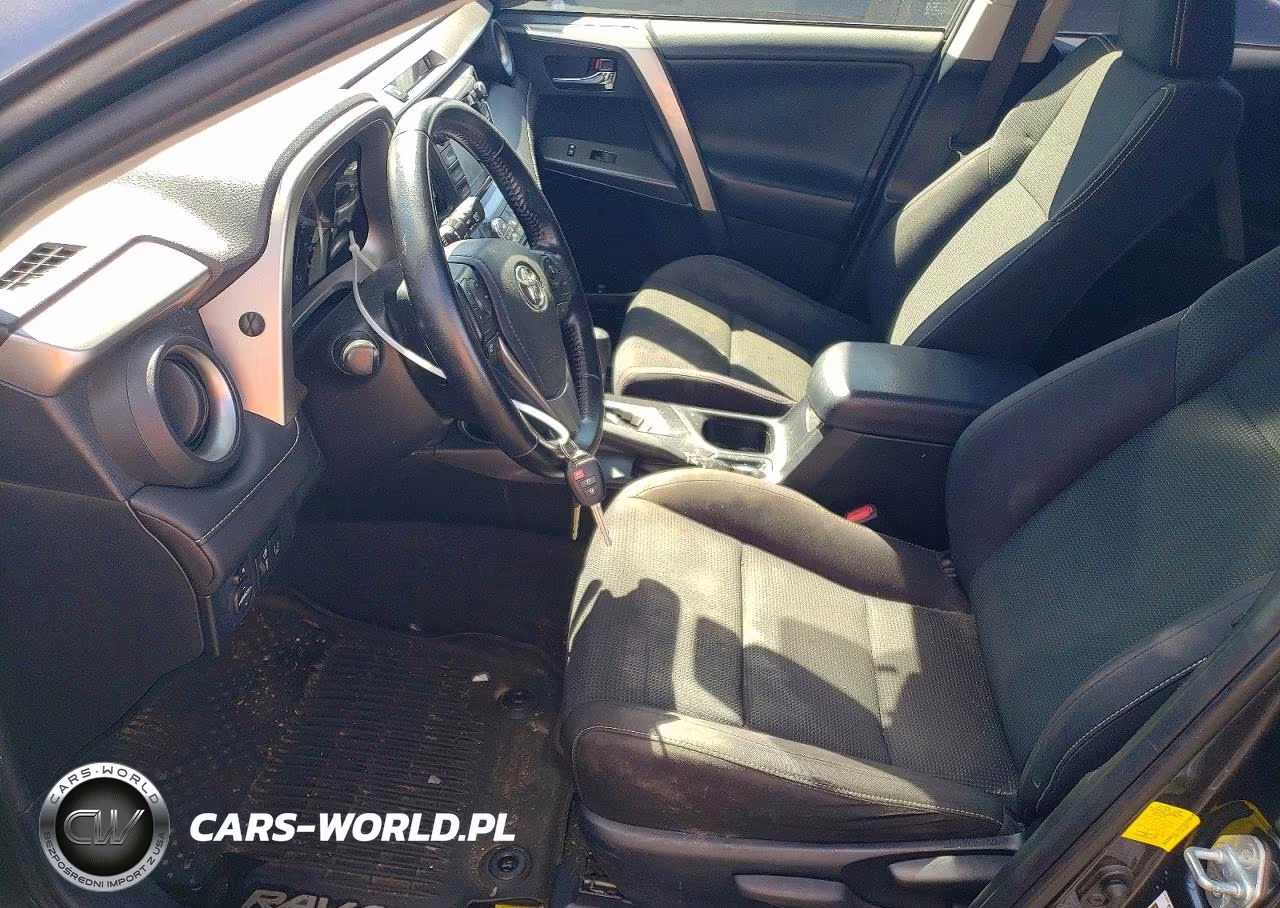 2017 Toyota Rav4 Xle VIN:JTMRFREV0HJ138531 - 7