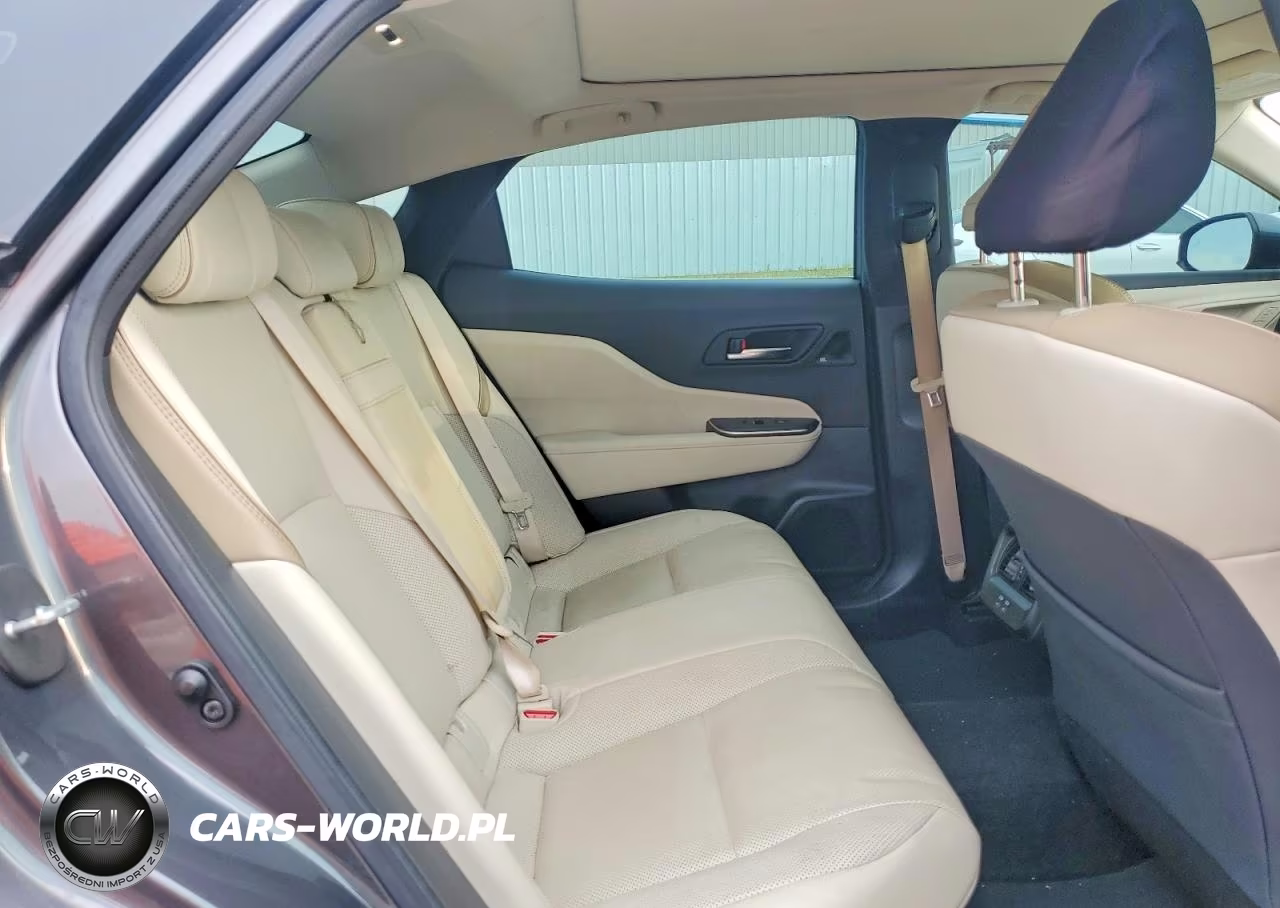 2023 Toyota Crown Limited VIN:JTDAAAAF1P3007915 - 10