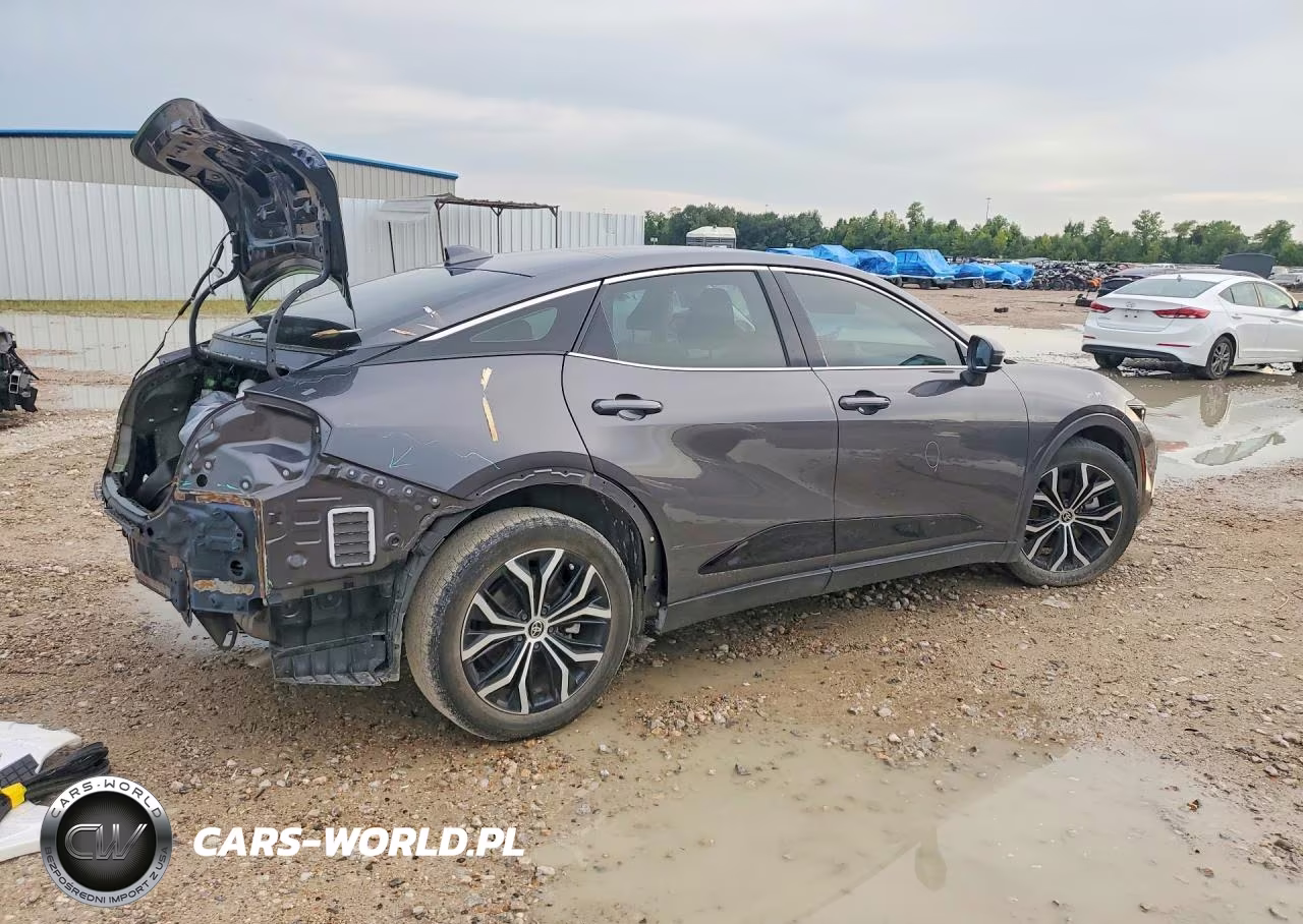 2023 Toyota Crown Limited VIN:JTDAAAAF1P3007915 - 3