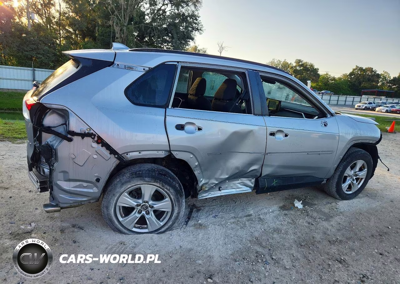 2019 Toyota Rav4 Xle VIN:2T3W1RFV1KW003194 - 3