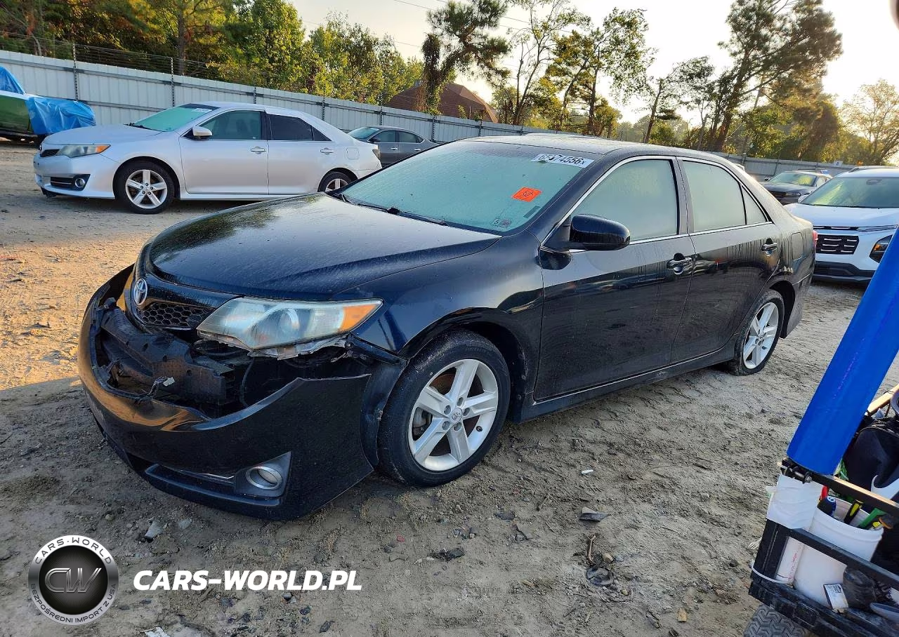 2012 Toyota Camry Se – zdjęcie 1 z 13
