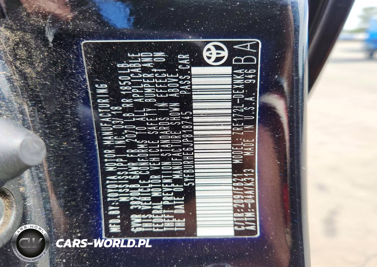 2018 Toyota Corolla Le VIN:5YFBURHE6JP818745 - 12