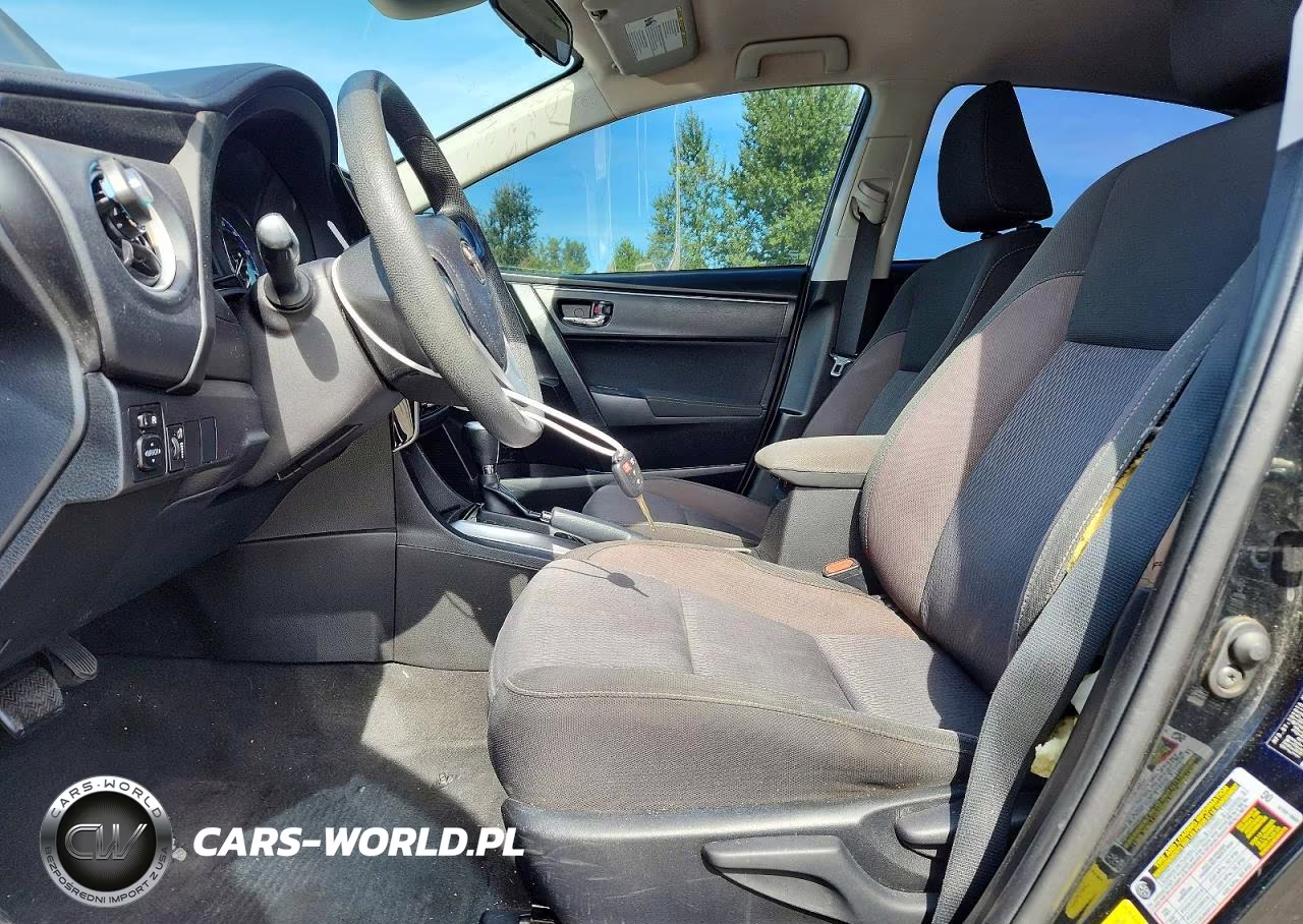 2018 Toyota Corolla Le VIN:5YFBURHE6JP818745 - 7