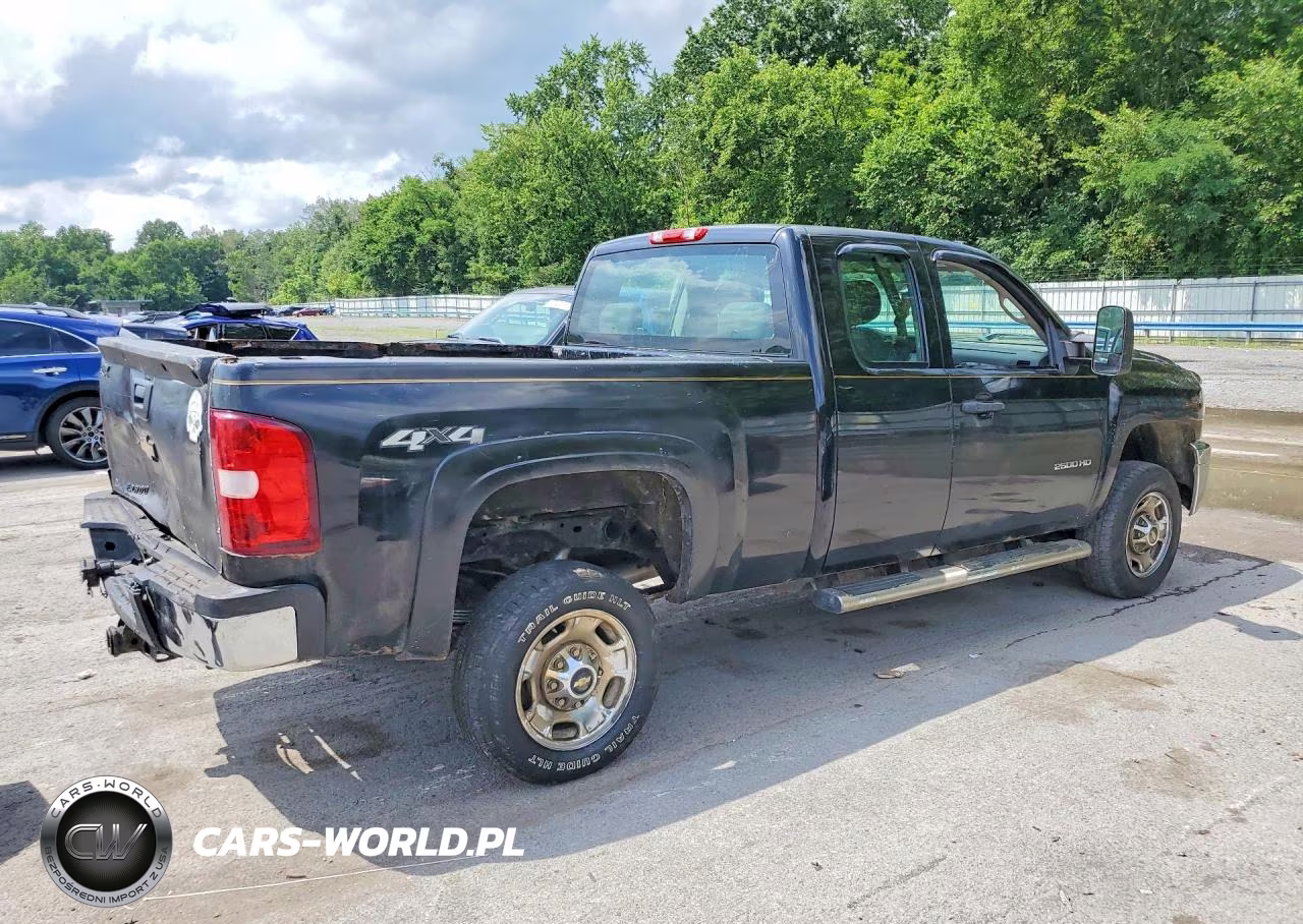 2012 Chevrolet Silverado K2500 Heavy Duty VIN:1GC2KVCG0CZ338507 - 3