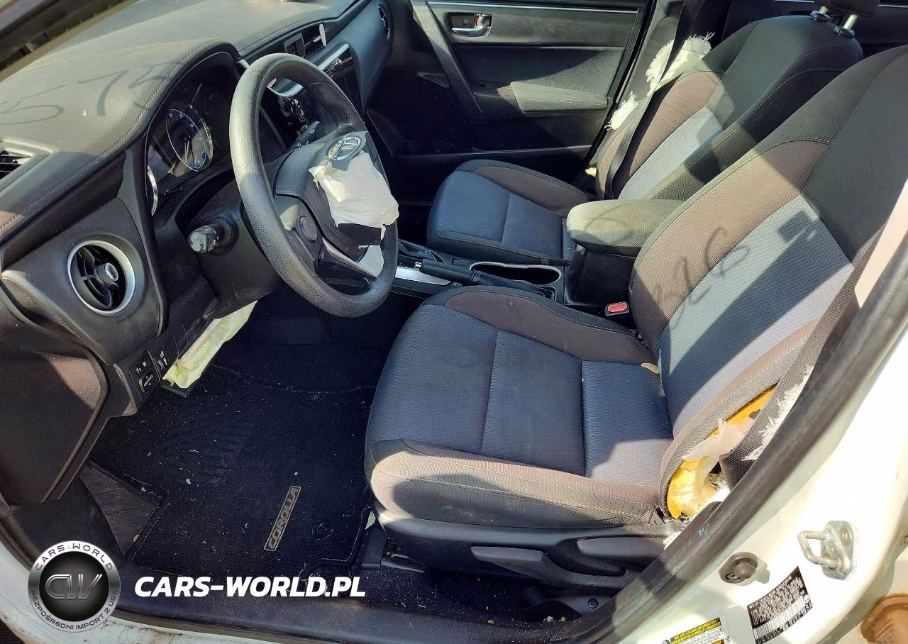 2018 Toyota Corolla L VIN:5YFBURHE6JP773290 - 7
