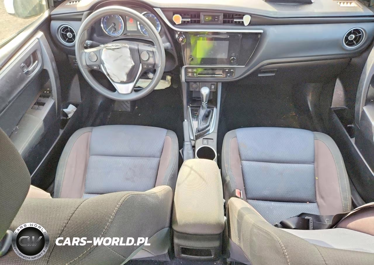 2018 Toyota Corolla L VIN:5YFBURHE6JP773290 - 8