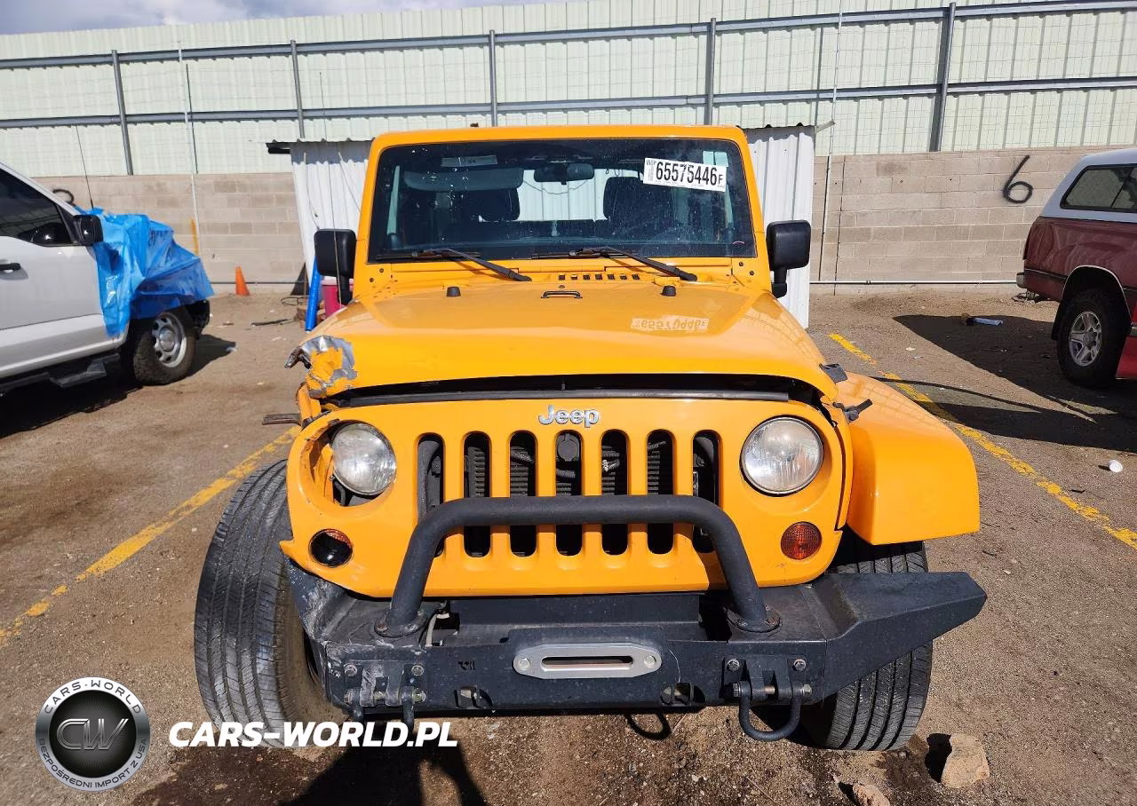 2012 Jeep Wrangler Unlimited Sahara VIN:1C4HJWEG0CL248017 - 5