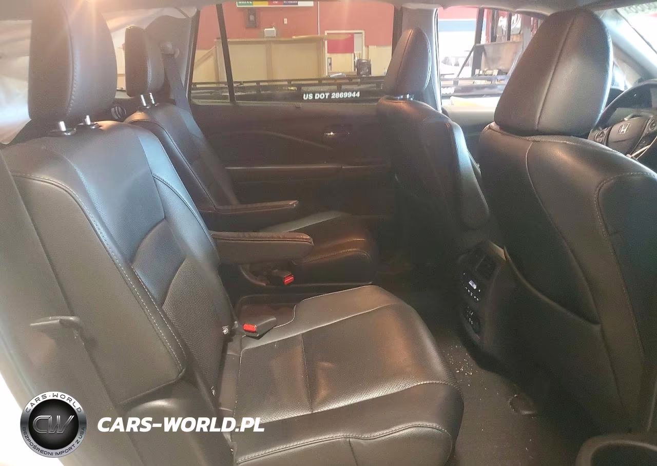 2017 Honda Pilot Elite VIN:5FNYF6H05HB098030 - 11