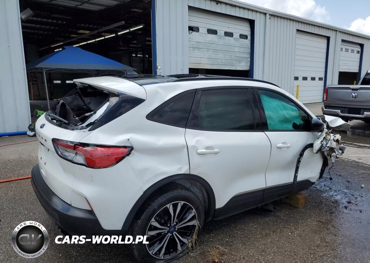 2022 Ford Escape Se VIN:1FMCU0G66NUB83637 - 5