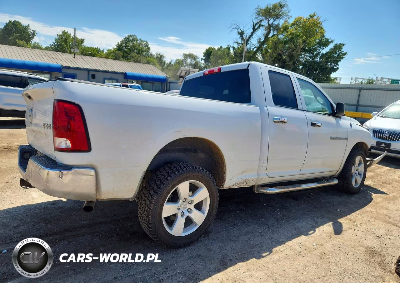 2011 Dodge Ram 1500 VIN:1D7RV1GT2BS679183 - 3