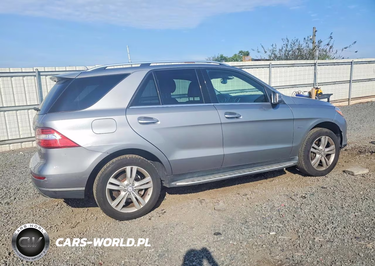 2012 Mercedes-Benz Ml 350 4Matic VIN:4JGDA5HBXCA018243 - 3