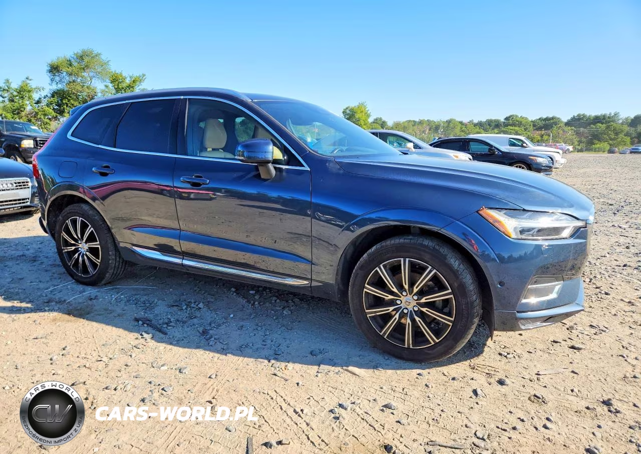 2018 Volvo Xc60 T5 Inscription VIN:YV4102RL1J1043042 - 4