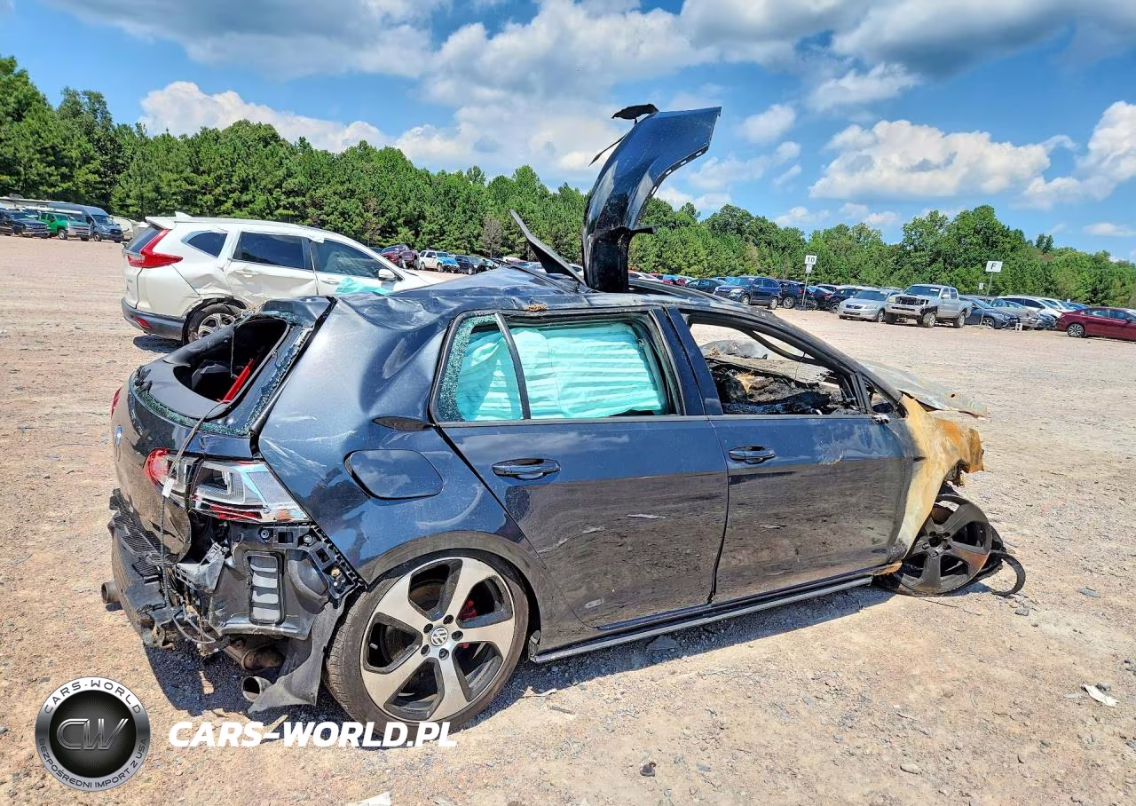 2015 Volkswagen Gti VIN:3VW4T7AU7FM010871 - 3
