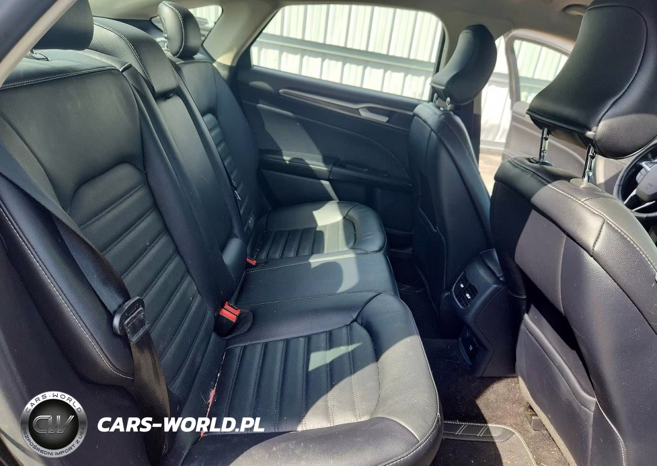 2018 Ford Fusion Se Hybrid VIN:3FA6P0LU3JR147795 - 10
