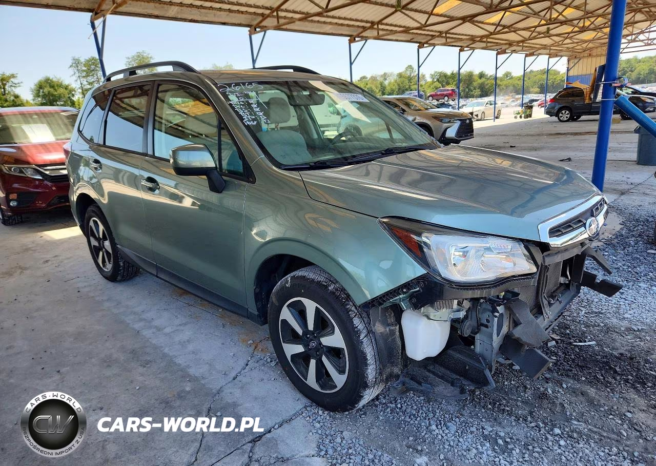 2018 Subaru Forester 2.5I Premium VIN:JF2SJAEC1JH568499 - 4