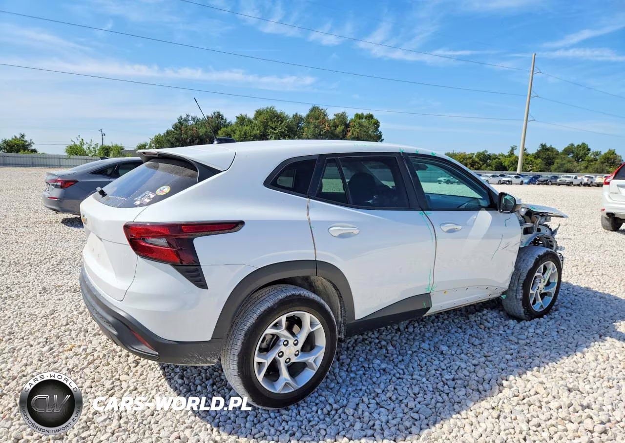 2024 Chevrolet Trax Ls VIN:KL77LFE29RC030075 - 3
