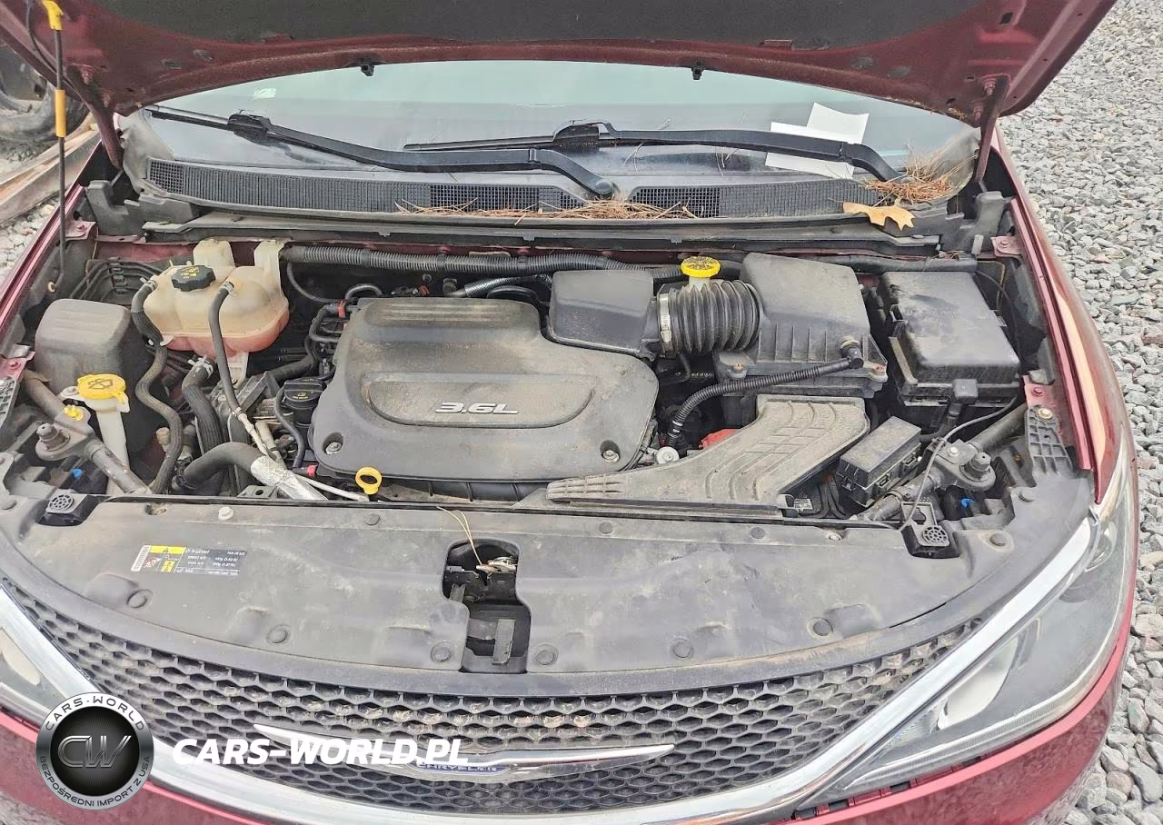 2017 Chrysler Pacifica Touring L VIN:2C4RC1BG1HR553692 - 12