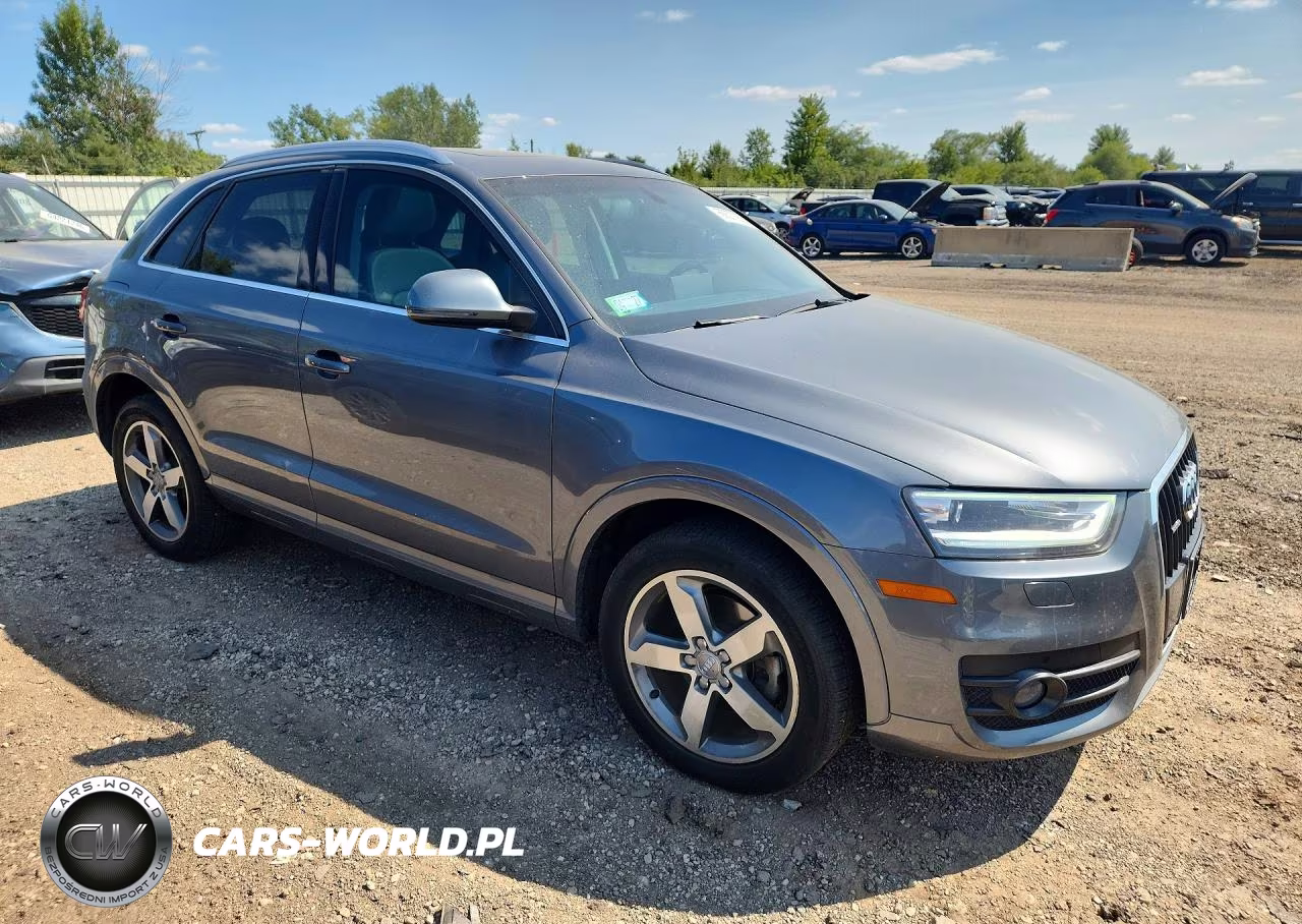 2015 Audi Q3 Prestige VIN:WA1GFCFS0FR011537 - 4
