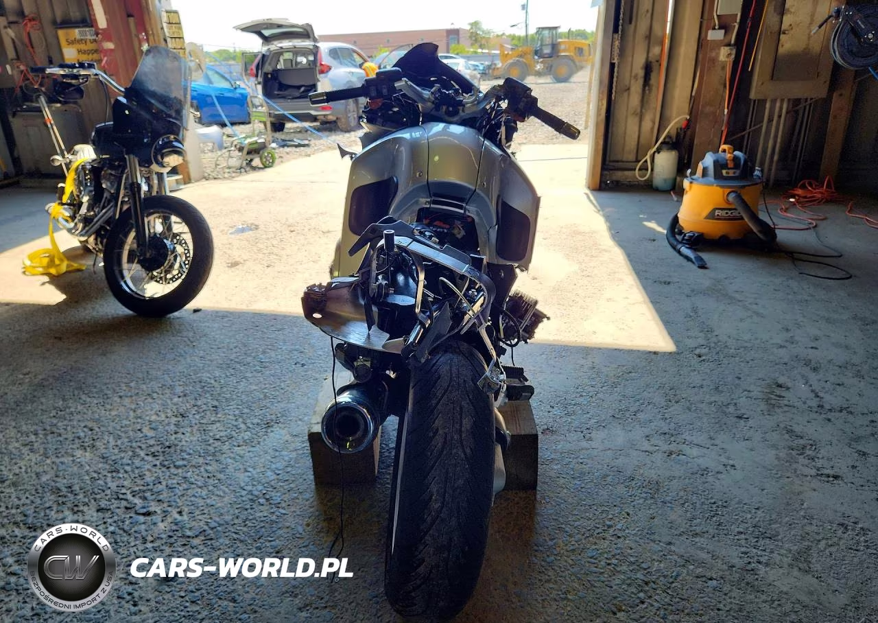 2004 BMW R1150 Rt VIN:WB10499A04ZE94818 - 4