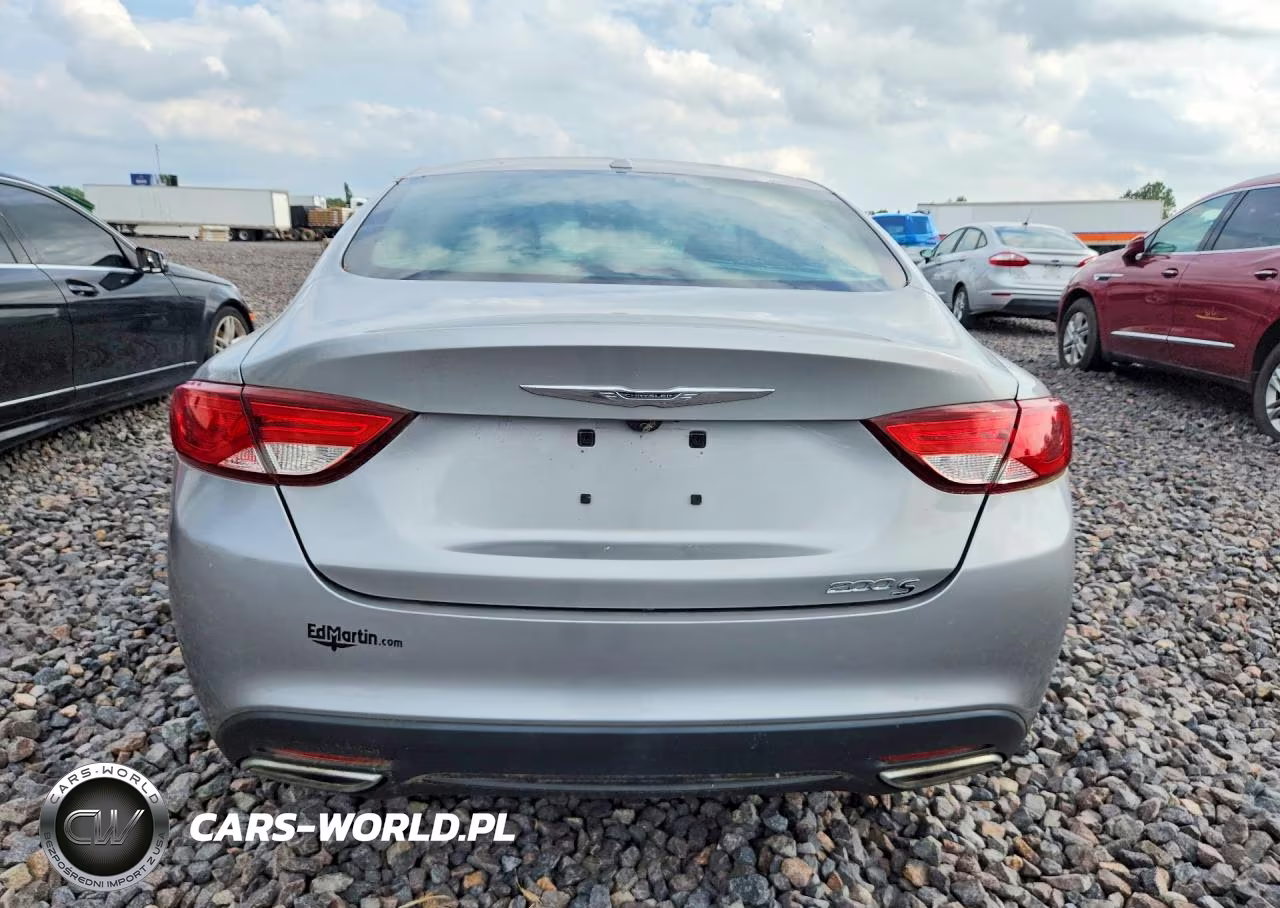 2015 Chrysler 200 S VIN:1C3CCCBB2FN559716 - 6