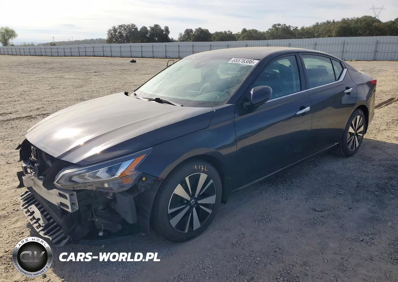 2022 Nissan Altima Sv