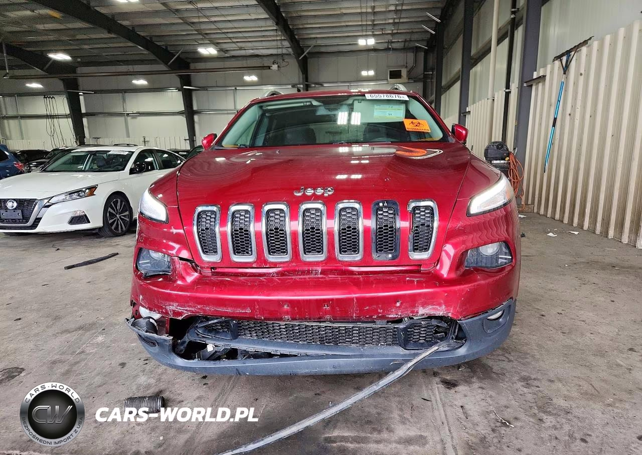 2016 Jeep Cherokee Latitude VIN:1C4PJMCB8GW174664 - 5