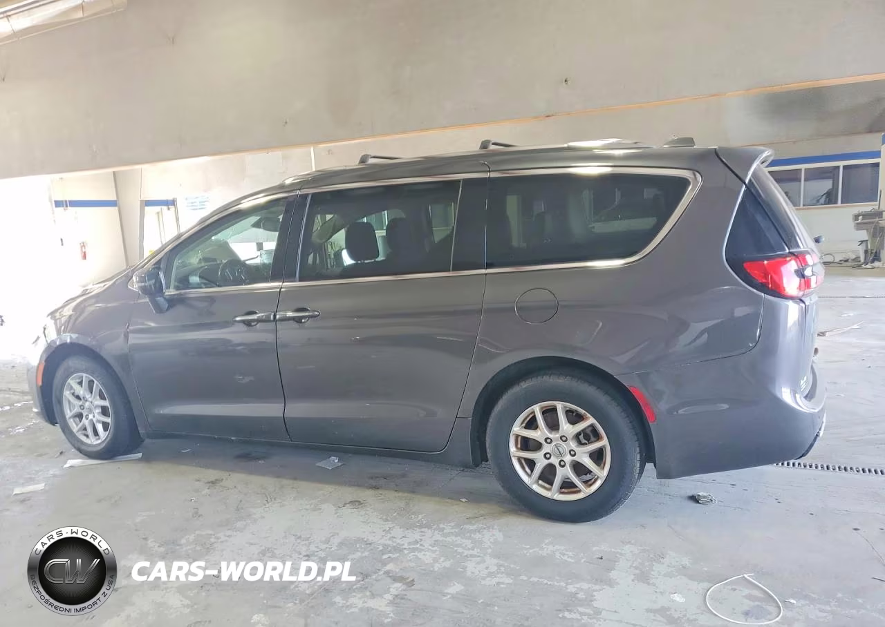 2021 Chrysler Pacifica Touring L VIN:2C4RC1BG9MR528243 - 2