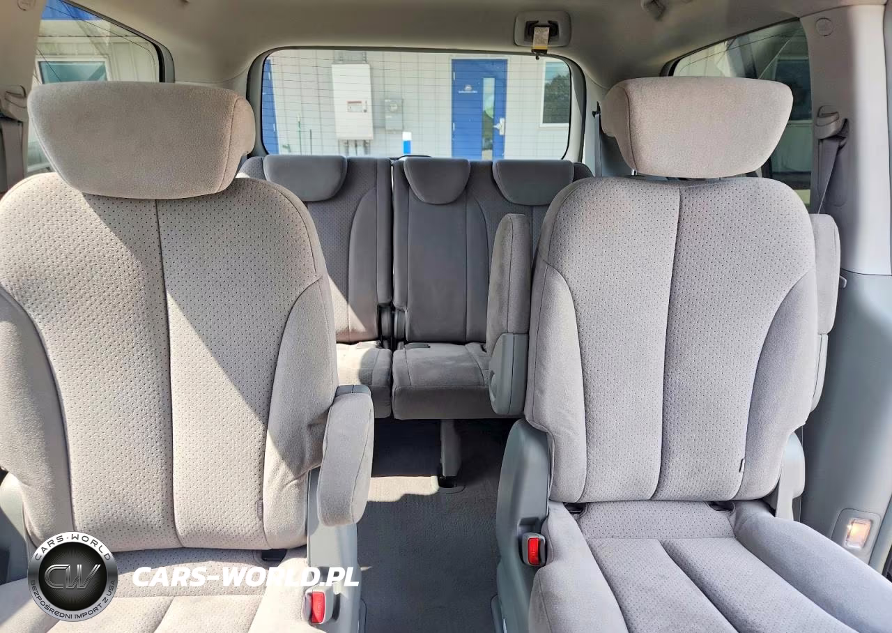 2007 Hyundai Entourage Gls VIN:KNDMC233476015506 - 10