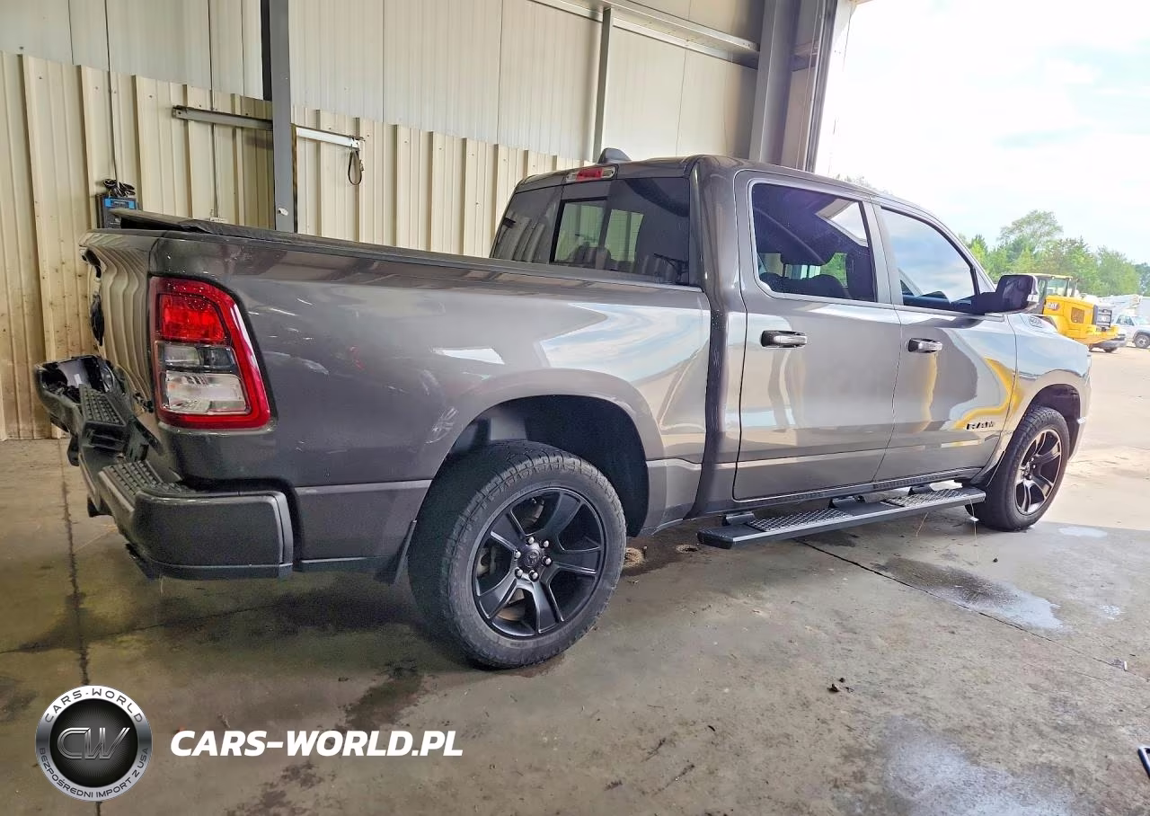 2020 Ram 1500 Big Horn-Lone Star VIN:1C6SRFFT6LN182613 - 3