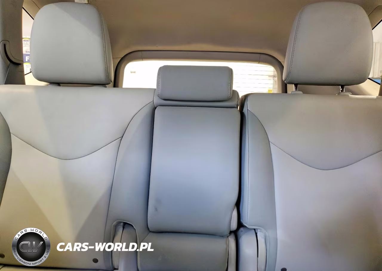 2012 Toyota Prius V Five VIN:JTDZN3EUXC3024704 - 10